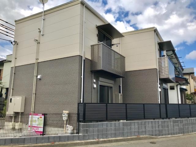 アンソレイェ101号室 外観写真（昼）