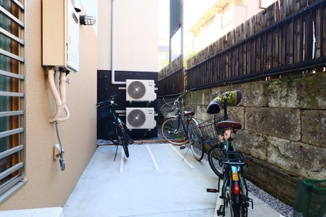 リタ王子神谷4階 駐輪場