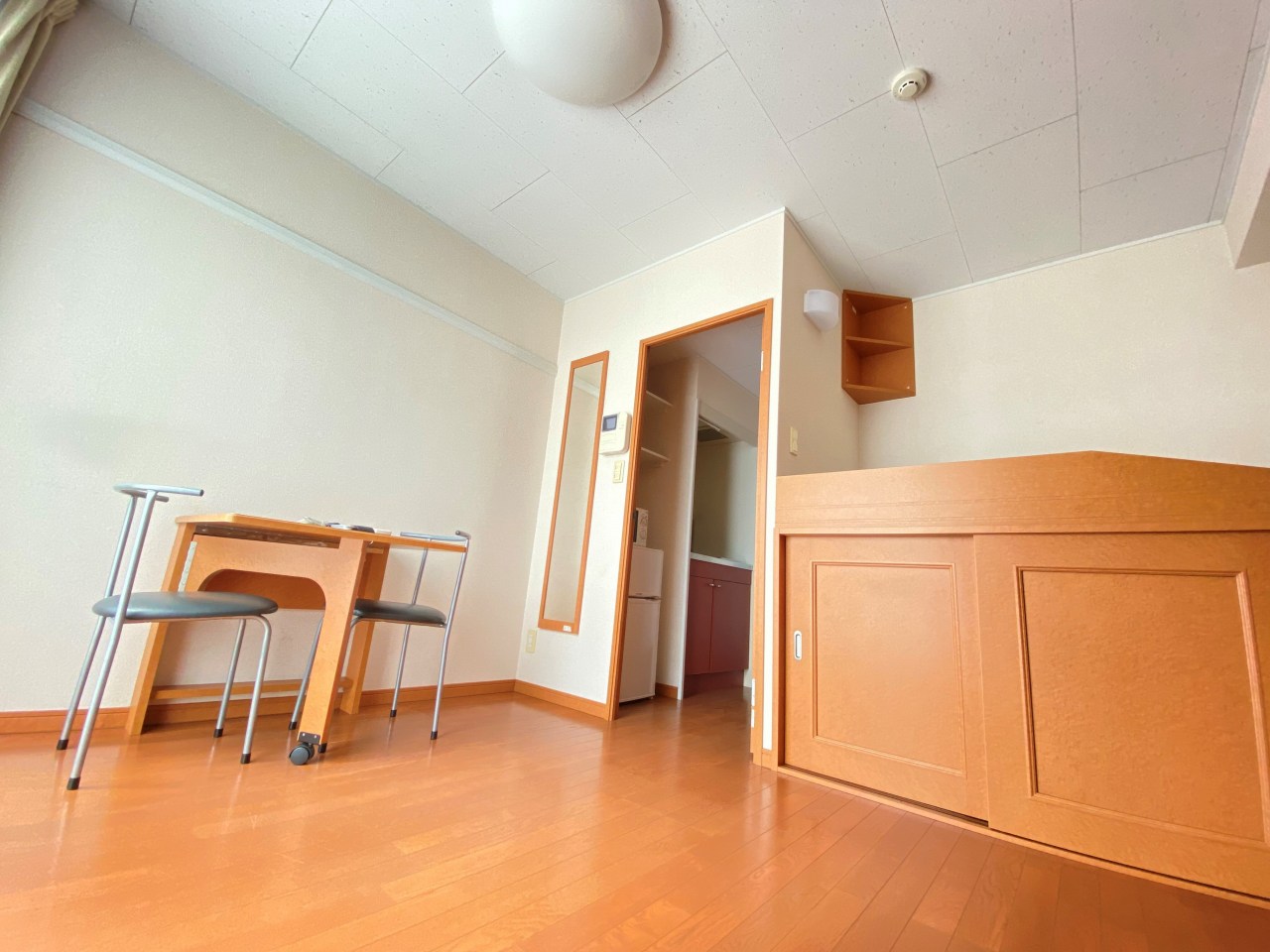 レオパレスエトワール松原 リビング