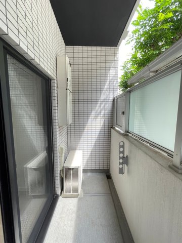 グラントゥルース西日暮里102号室 バルコニー