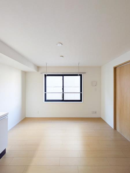 プラティーク旗の台ヒルサイド2階 リビング