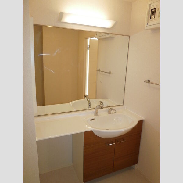 クレインヒルズ305号室 305洗面室