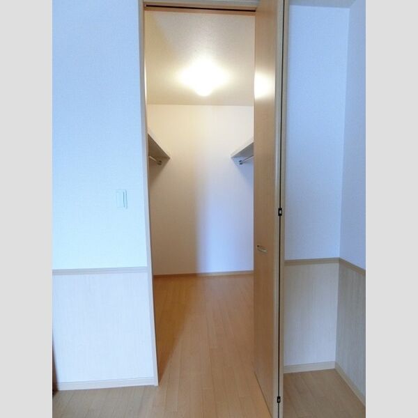 アエル湘南201号室 ウォークインクローゼット