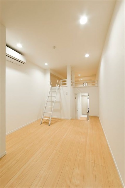 ソレイユ小手指1階 リビング