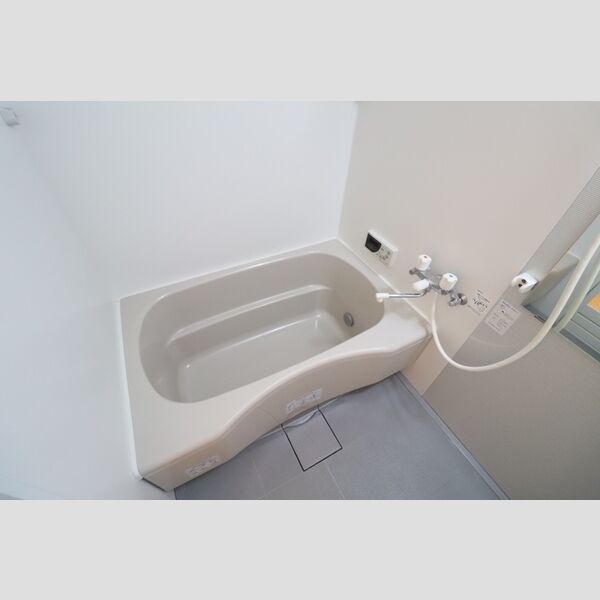 パシ・アージュパルコ205号室 浴室