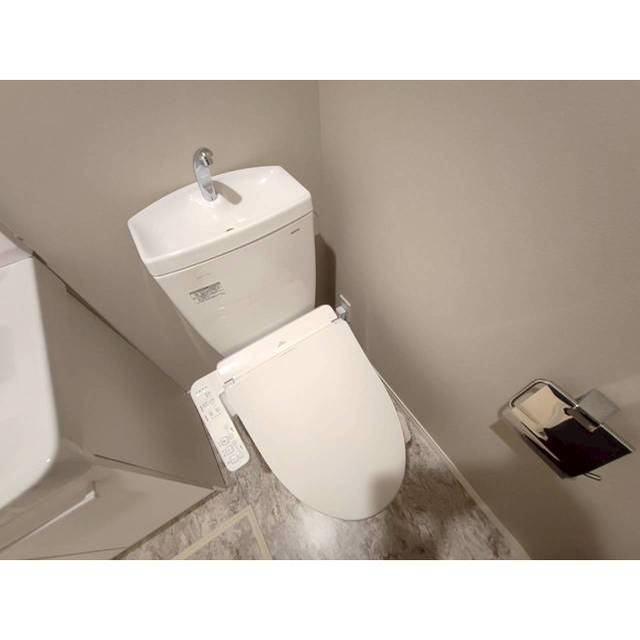 エクセラン旭町106号室 温水洗浄暖房便座