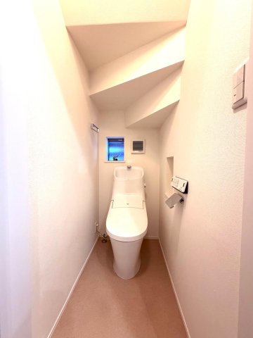 世田谷区三軒茶屋戸建 1階トイレ