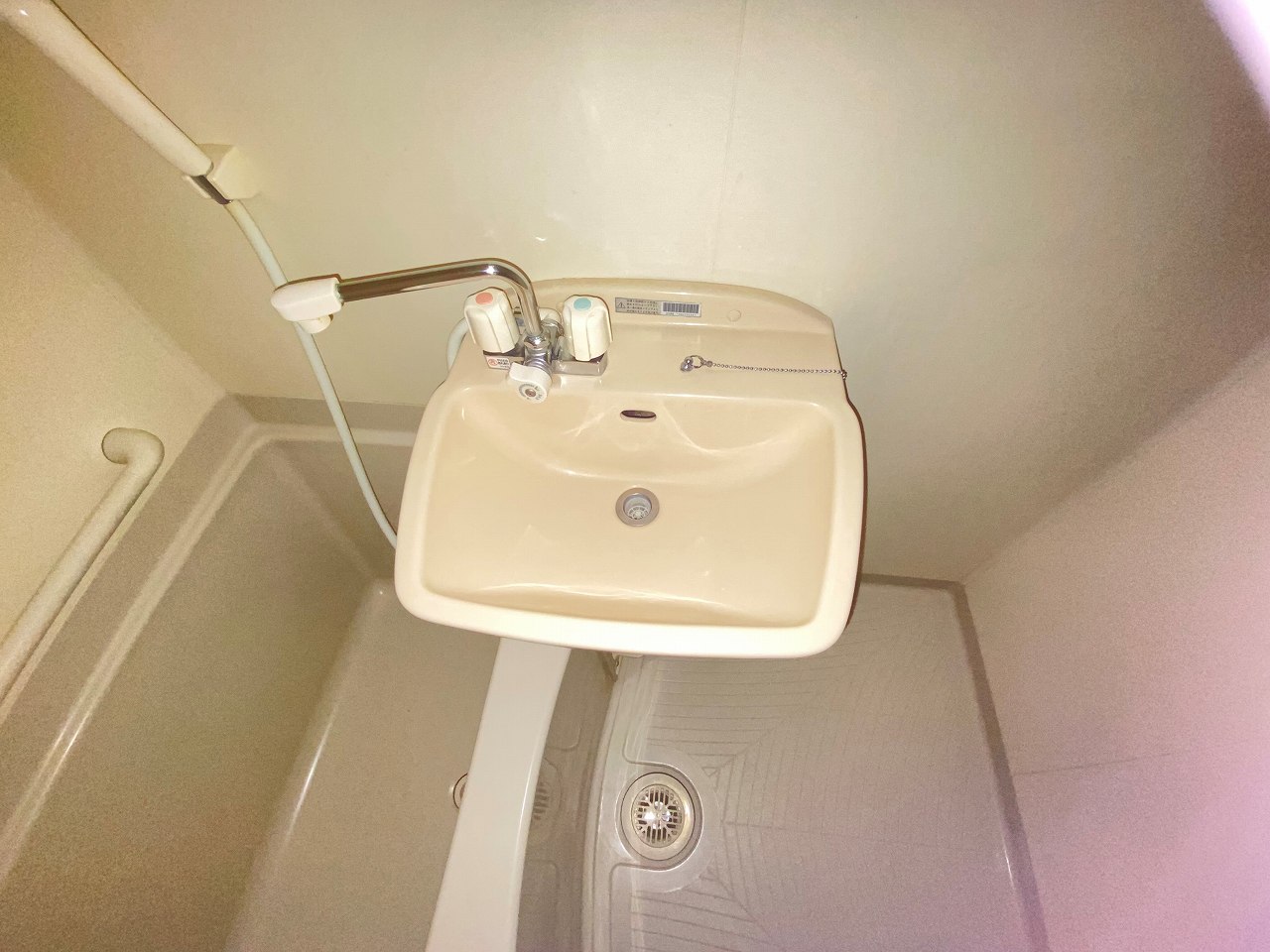 レオネクストインデムフェルド201号室 内観