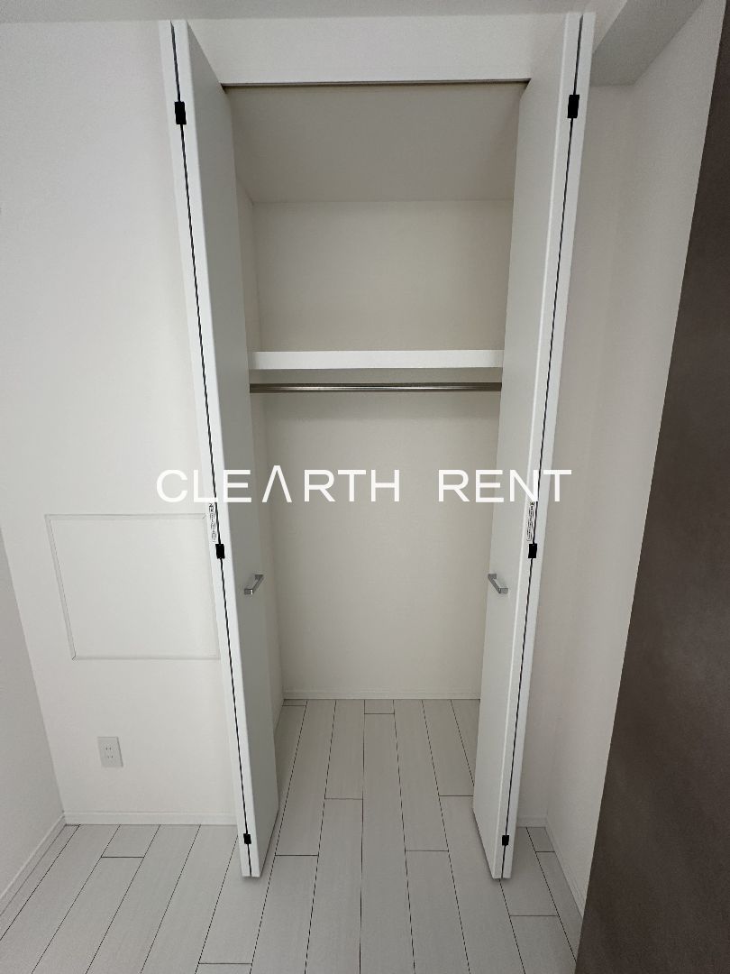 ＧＲＡＮ ＰＡＳＥＯ三宿地下1階 収納クローゼット