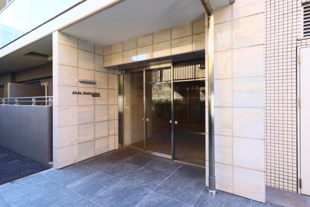 ＡＬＩＶＩＯ西落合1階 エントランス