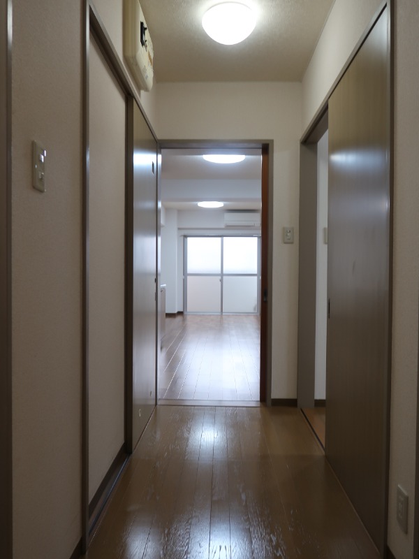 プラザ矢部4階 内観