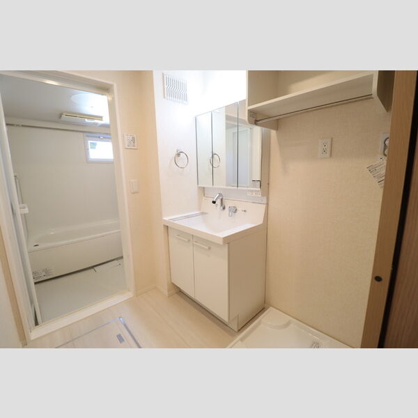 リンカーン源201号室 洗髪洗面化粧台