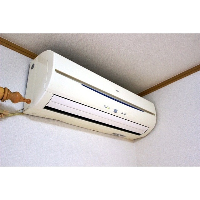エアル湘南102号室 電気エアコン