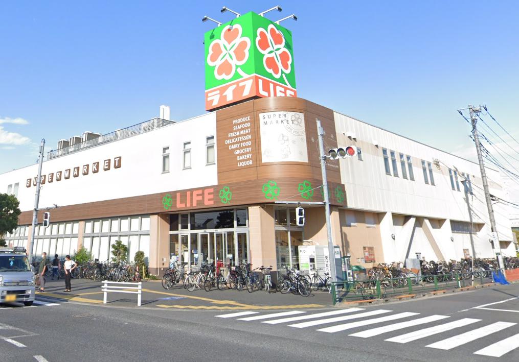 グランクオール六町203号室 【スーパー】ライフ六町駅前店まで320ｍ