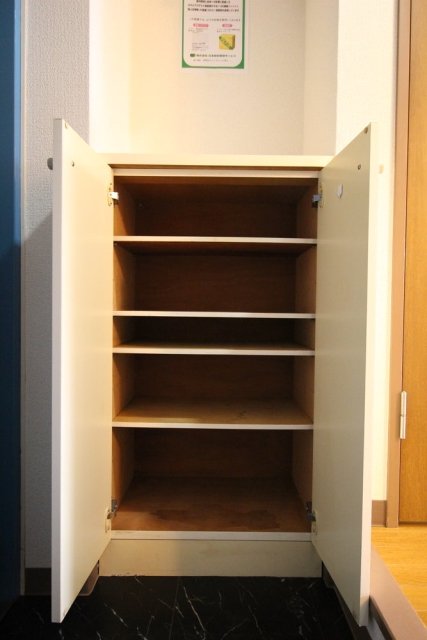 ヴィブレ梶ヶ谷2階 靴入