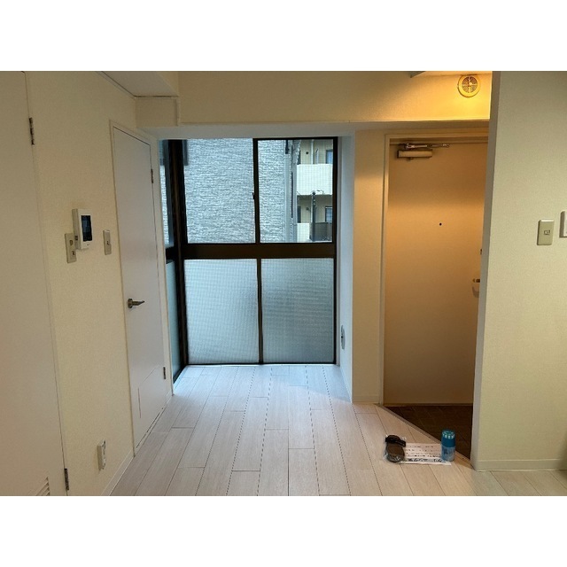 ニューパレス馬橋203号室 リビング