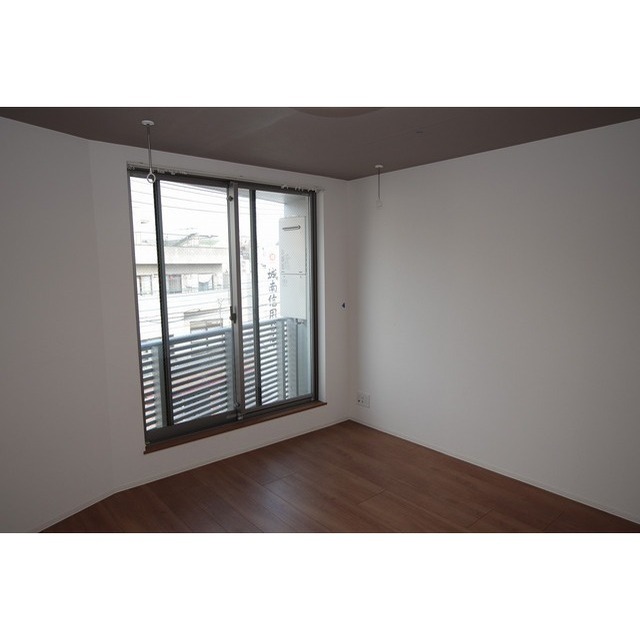 メイクスデザイン用賀 内観