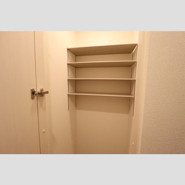 ボア・フォレット207号室 シューズボックス