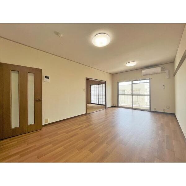 百合ヶ丘社宅 リビング