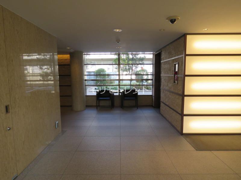 カスタリア参宮橋2階 エントランスホール