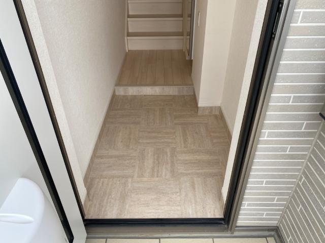 ソラーレ市川 玄関