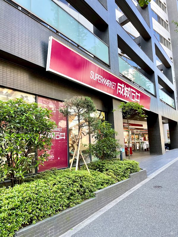 レジディア西麻布2階 1F店舗