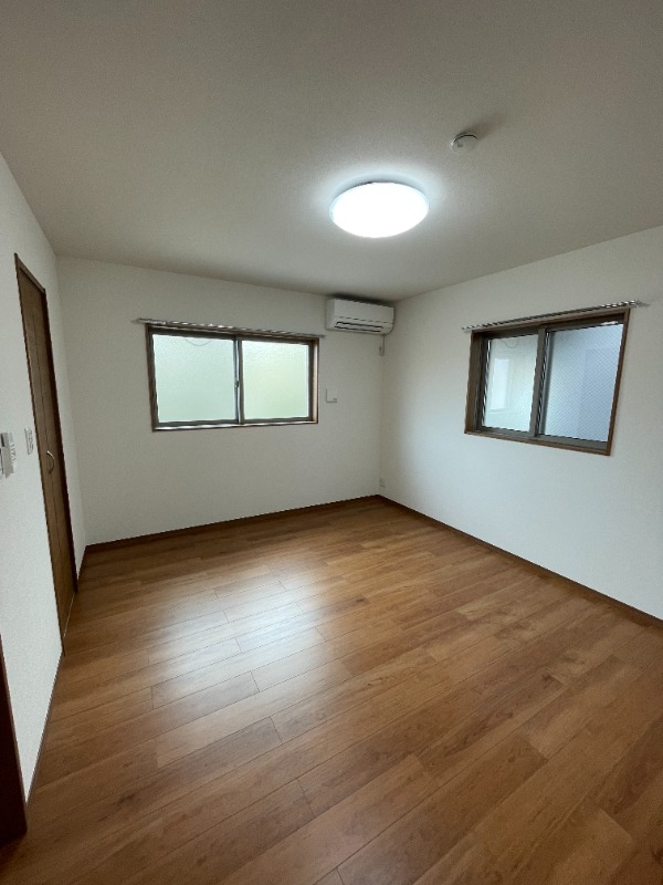 ティーリミテッド 内観