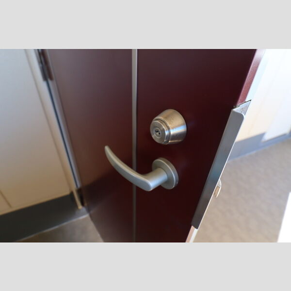 プライオール協和登戸 玄関