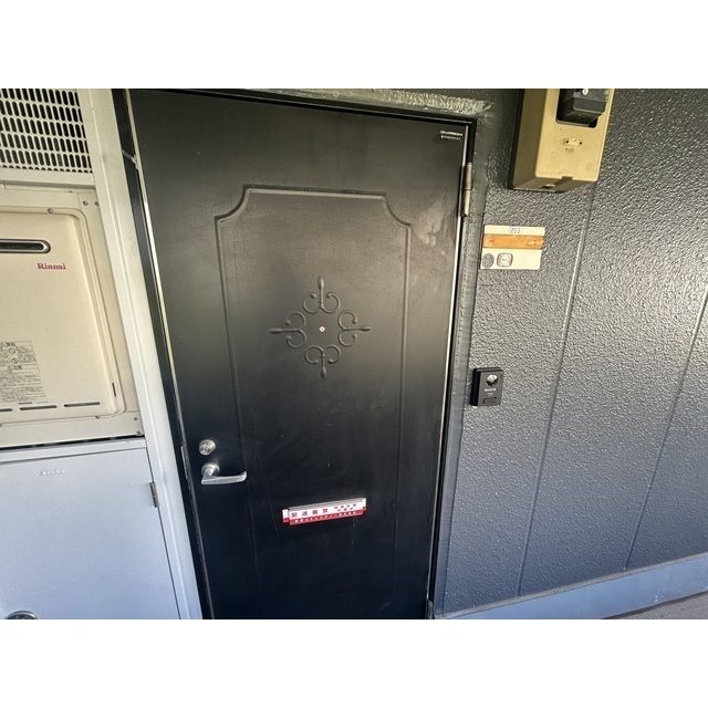 エルピゾ東邦203号室 玄関