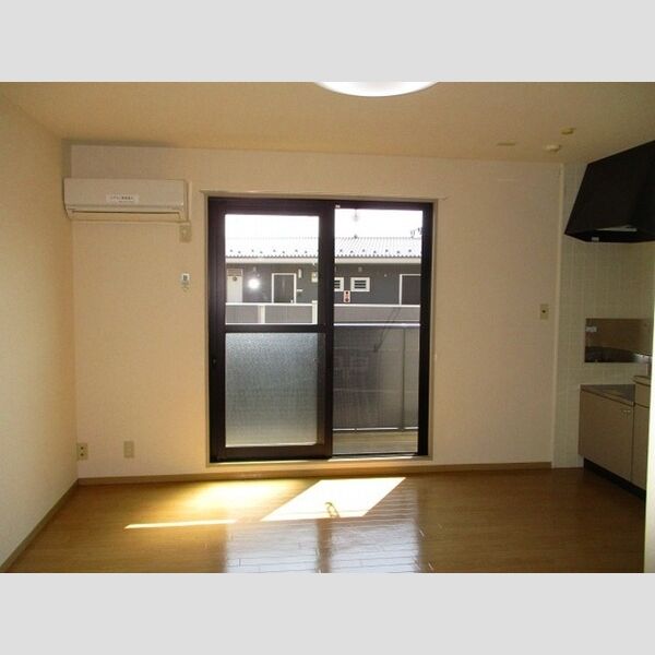 メゾン一の坪 居室