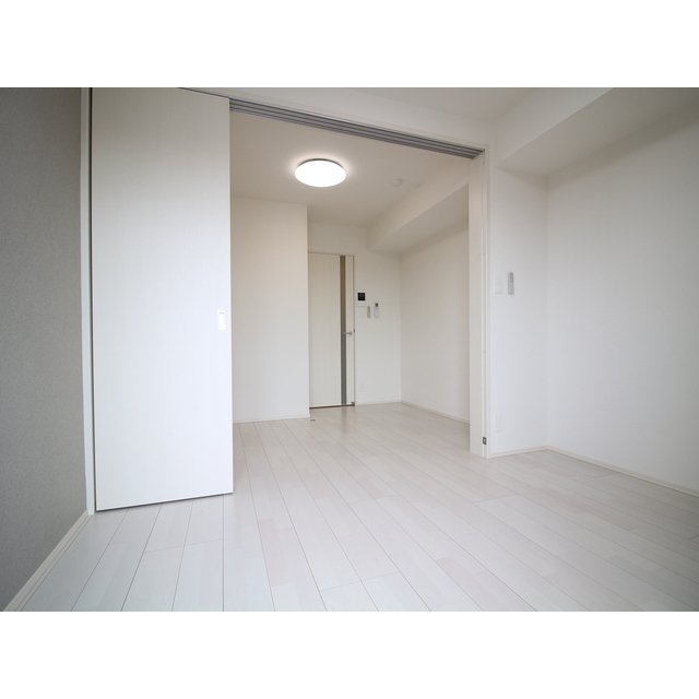 プレール・ドゥーク赤塚204号室 リビング