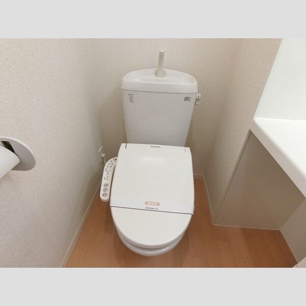 ベルソス高倉　B103号室 温水洗浄暖房便座