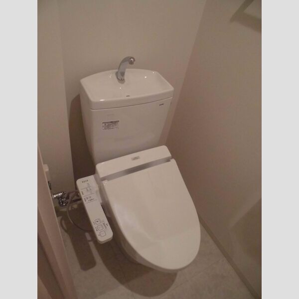 クラヴィーア練馬803号室 803号室 温水洗浄暖房便座