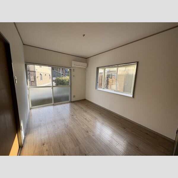 オークス小林103号室 同建物別部屋の参考画像