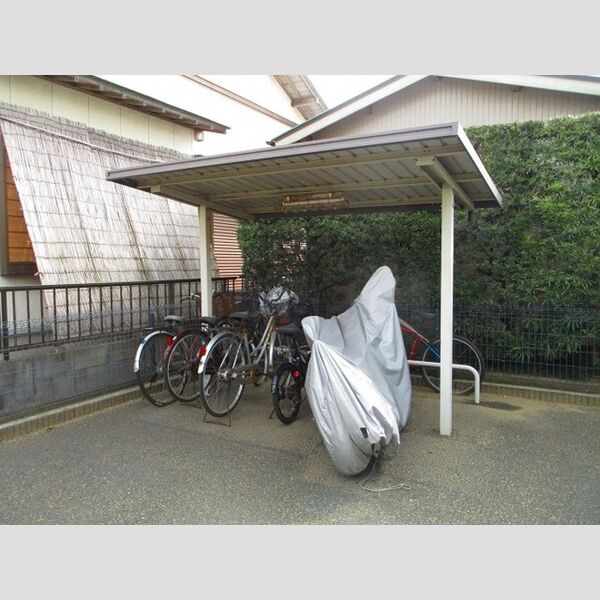 カンパーニュ205号室 駐輪場