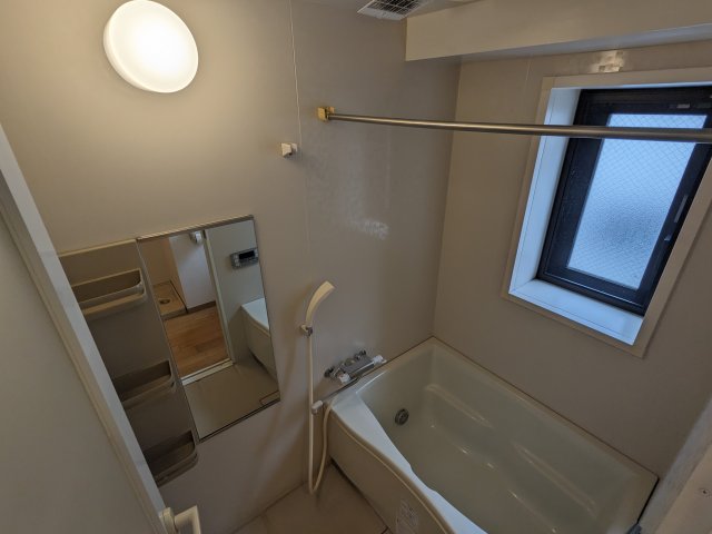 マーサプレアマールケイ401号室 お風呂