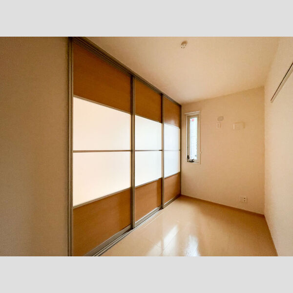 ヴェルテマレ コマノ102号室 洋室4帖