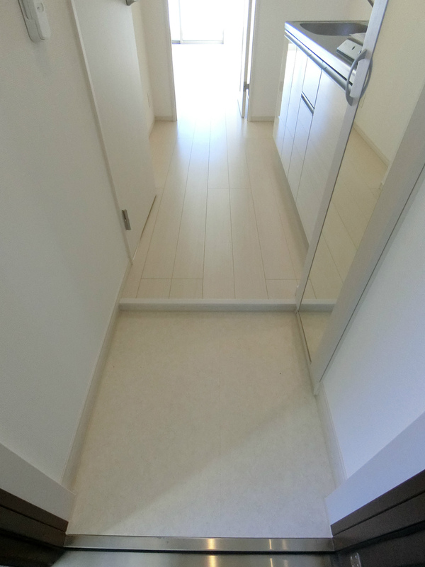 ブルーヒルズ 玄関