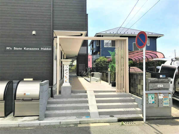 エムズステート金沢八景 エントランス