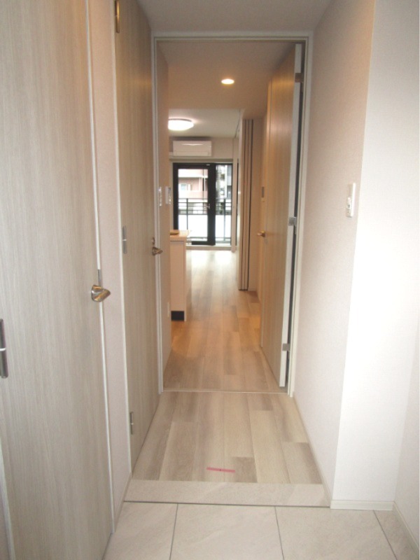 クリオラベルヴィ横濱サウス2階 玄関