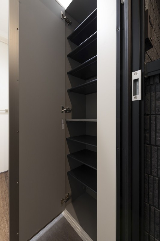 Ｃ・ＦＬＡＴＳ3階 玄関