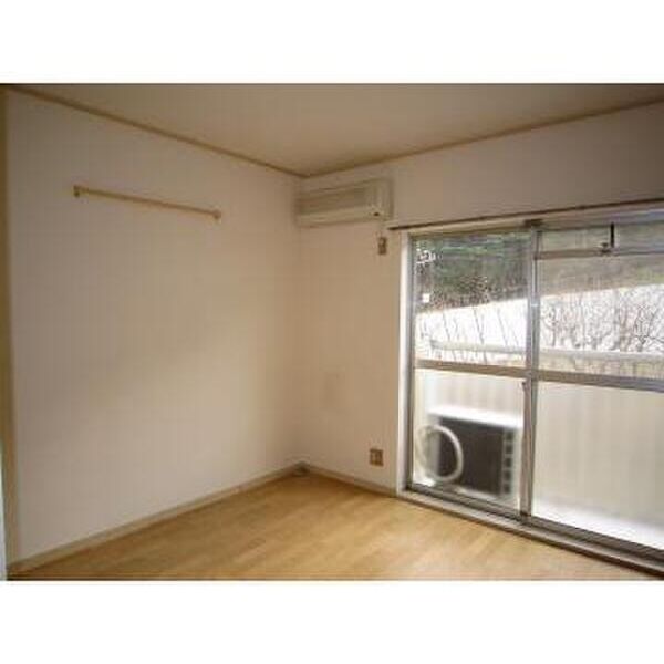 エステートピア内田 リビング