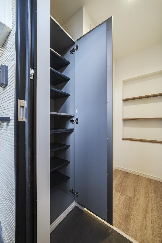 Ｃｕｌｌｉｎａｎ　Ｓａｎｔｕａｒｉｏ 玄関