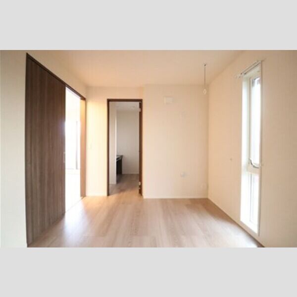 ラフォーレ弐番館303号室 洋室6.1帖