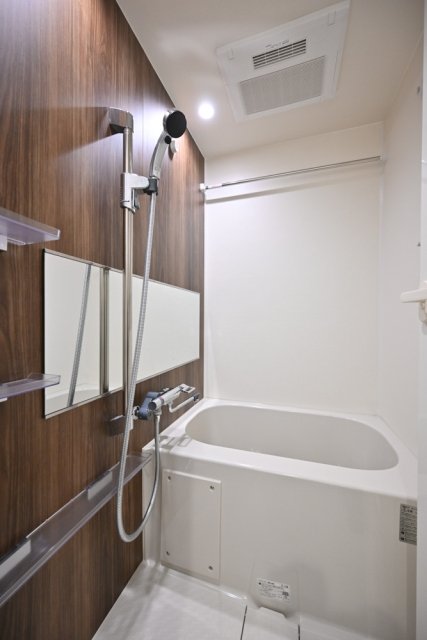 ＧＲＡＮＳＩＴＥ　ＮＡＫＡＭＥＧＵＲＯ6階 お風呂