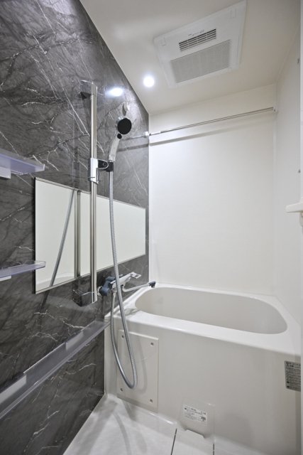 ＧＲＡＮＳＩＴＥ　ＮＡＫＡＭＥＧＵＲＯ5階 お風呂