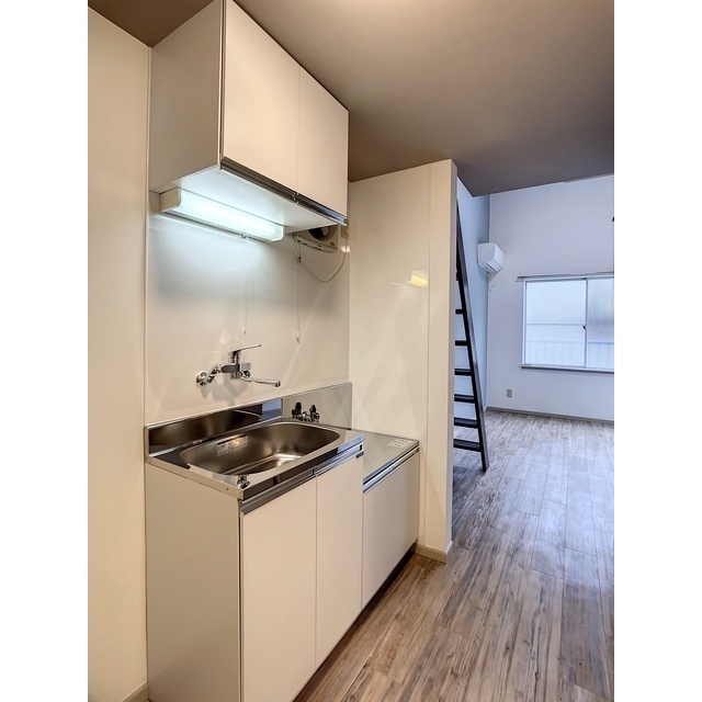 セフィール山代2階 内観