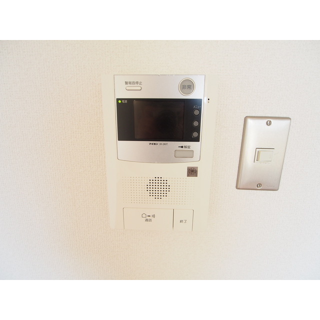 リビエール八王子405号室 モニター付きインターホン