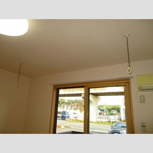 ラグーナ フォンテーヌ107号室 室内物干し