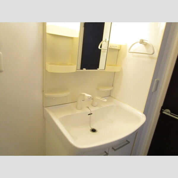 ルーチェ南八幡306号室 同建物別部屋の参考画像